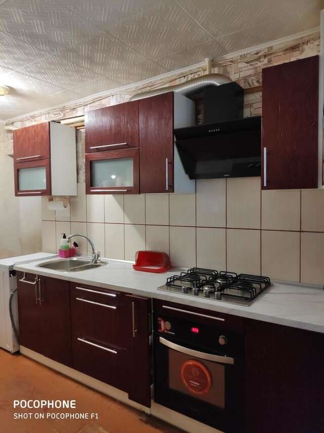Проживание в семье Номера, комнаты посуточно Бердянск-7